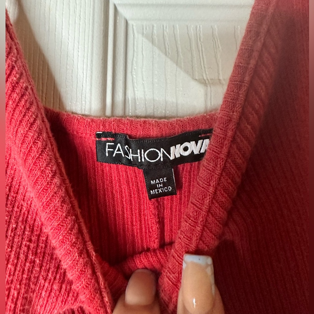 Red Corset Romper / Fashion Nova - Picture 4 of 6